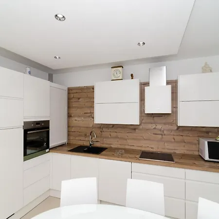 Apartmán Iva 31 - Two-bedroom With Balcony And View *