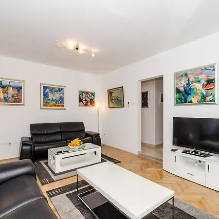Iva 31 - Two-bedroom With Balcony And View Apartmán Dubrovník