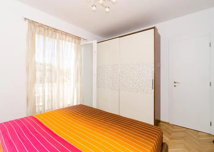 아파트 Iva 31 - Two-bedroom With Balcony And View